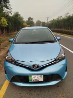 Toyota Vitz 2014/17 Better than Cultus,swift,Alto etc.