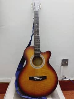 Acoustic guitar, with bag and capo,6 string, almost new