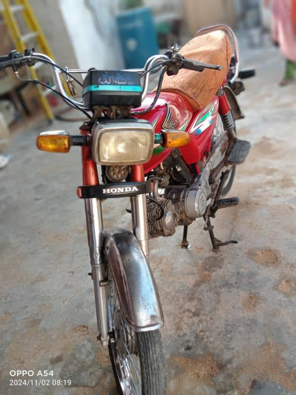 Honda CD 70 6