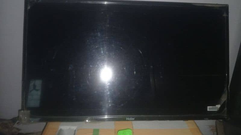 Urgent sale 32 inch Haier LED 0