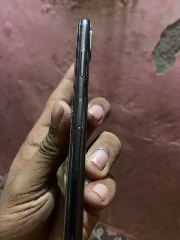 iPhone X pti 64 gp bantrry halte 100 all okay 10