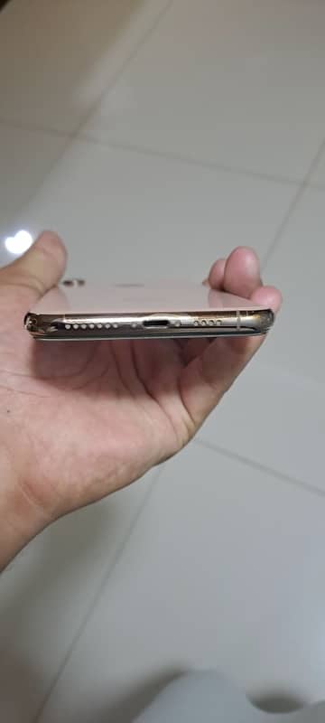 iPhone XSMAX 256gb PTA approved 5