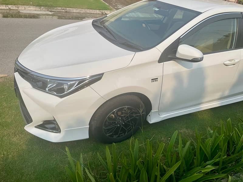 Toyota Corolla Altis 2021 4