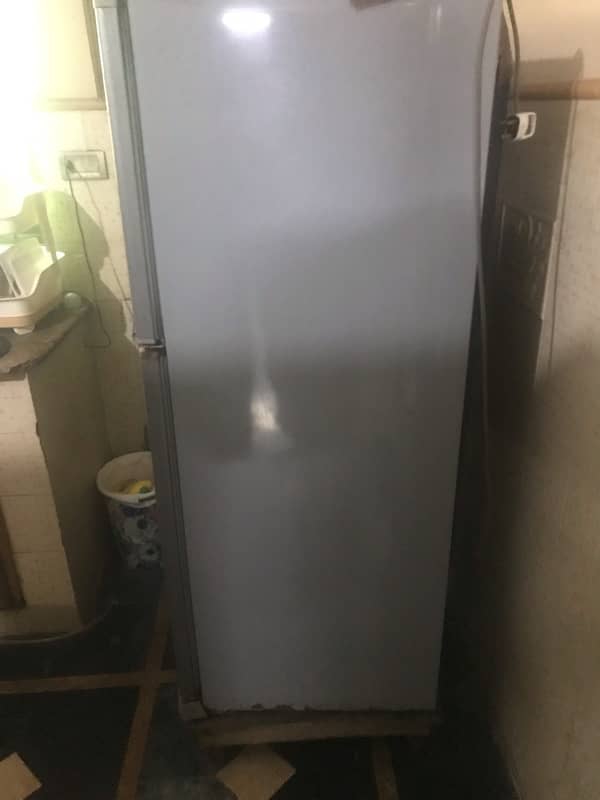 DAWLENCE FRIDGE FOR SALE 2