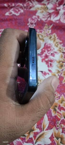 Tecno camon 20 8/256 with box and original charger 9