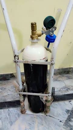 oxygen cylinder