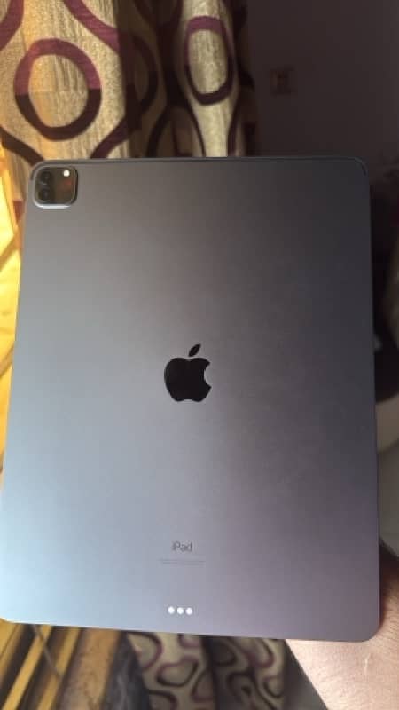 Apple iPad Pro M1 (12.9 inch)(5th Gen )(256 GB) 0