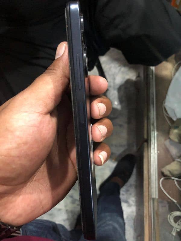 itel A70 condition 10/10 4+4128 gb 3