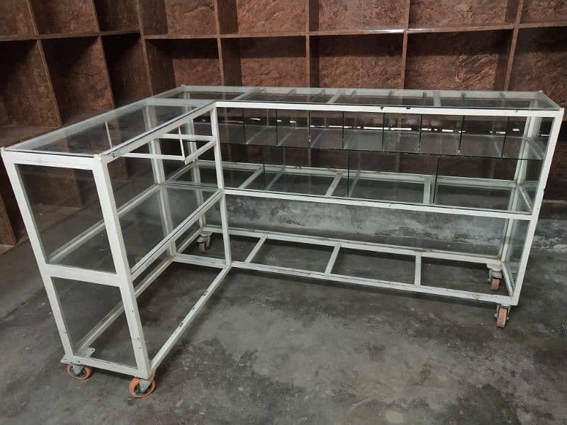 For sale full furnished rack and counter 3