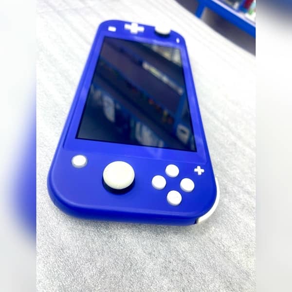 Nintendo Switch Lite 5