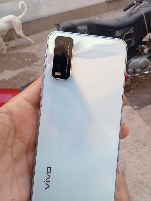 Vivo y20 1