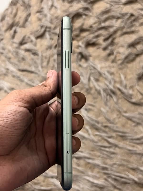 iPhone 11 128GB PTA APPROVED 4