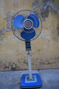 Pedestal Fan