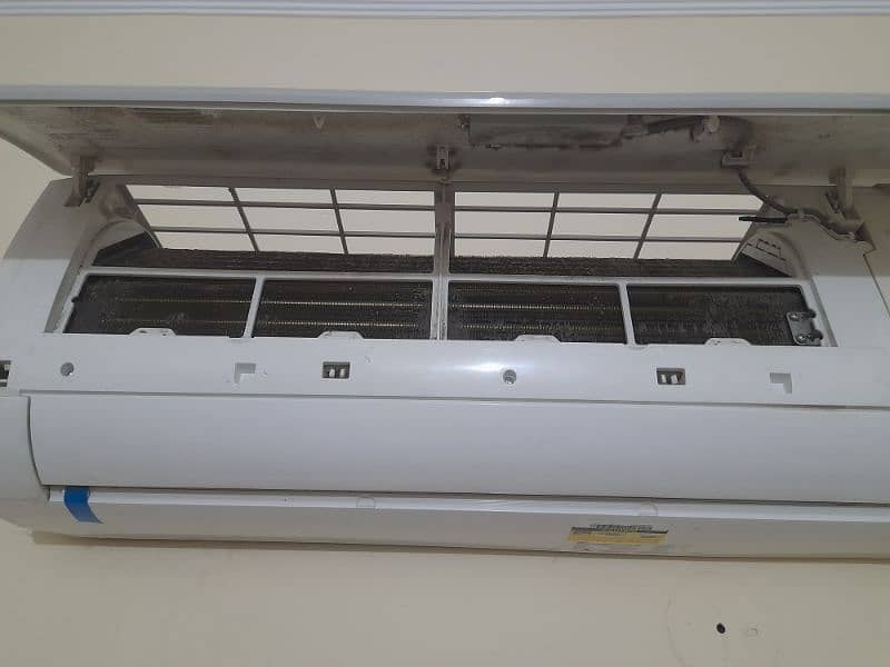 Haier Inverter Air Conditioner 2