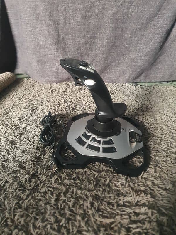 Logitech Extreme 3D Pro Joystick 4