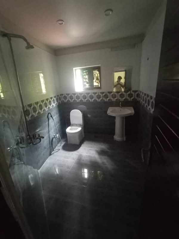 1 Kanal Independent House For Rent 4