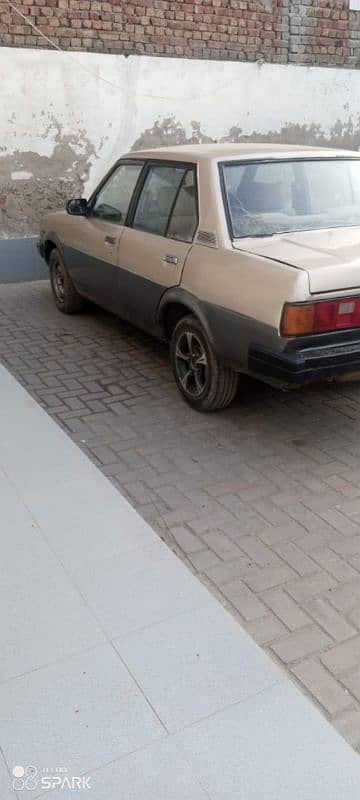 Toyota Corolla 82 londan. model 03021787696 1