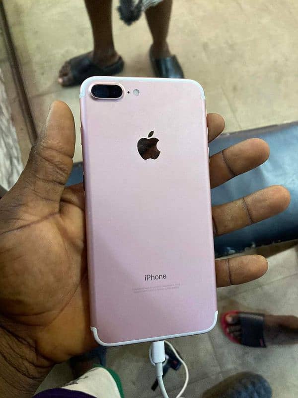 iPhone 7 plus Stroge/128 GB PTA approved for sale  03252452771 2