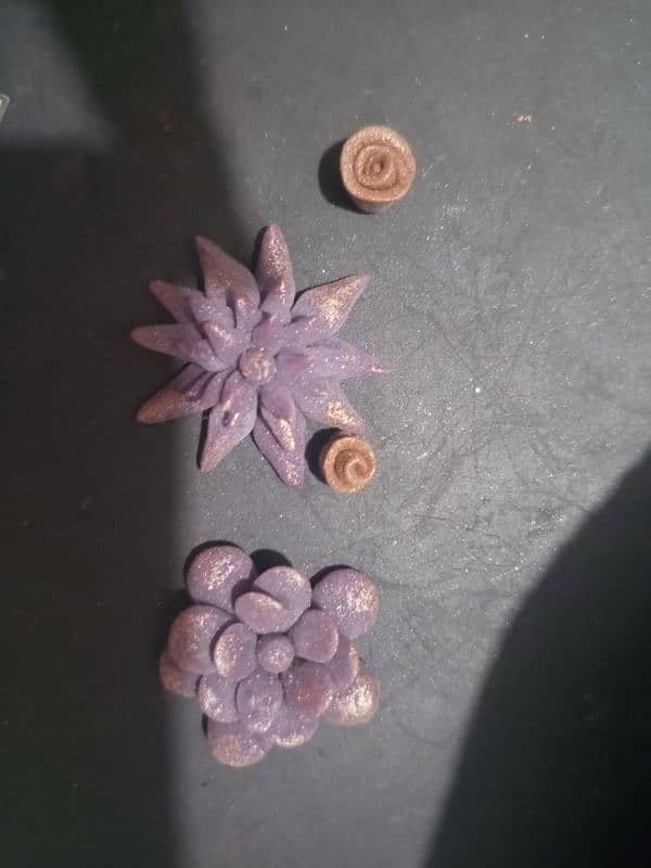 clay flower 0