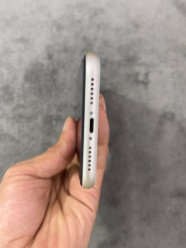 iphone 11 factory unlock Non pta 128gb 6