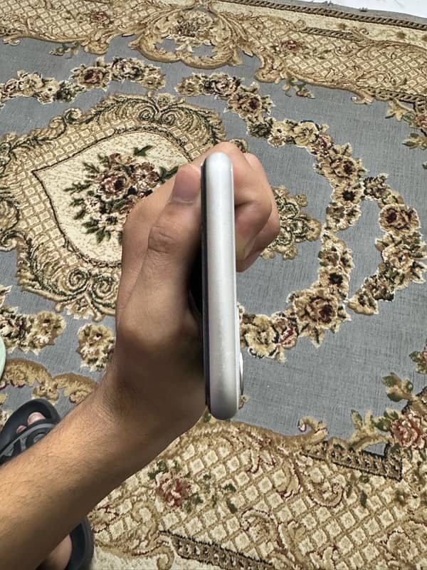 Apple iphone 11 nonpta 4