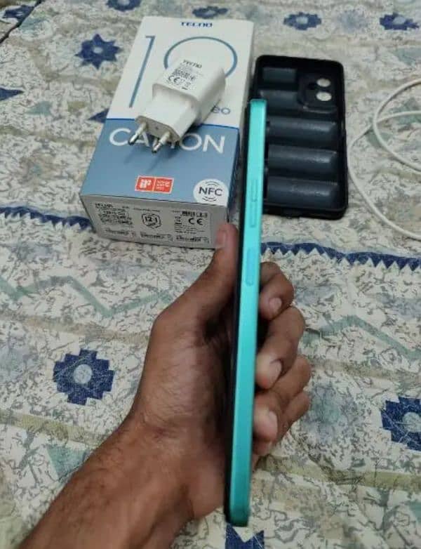 Tecno camon 19 6+5/ 128 complete saman 4