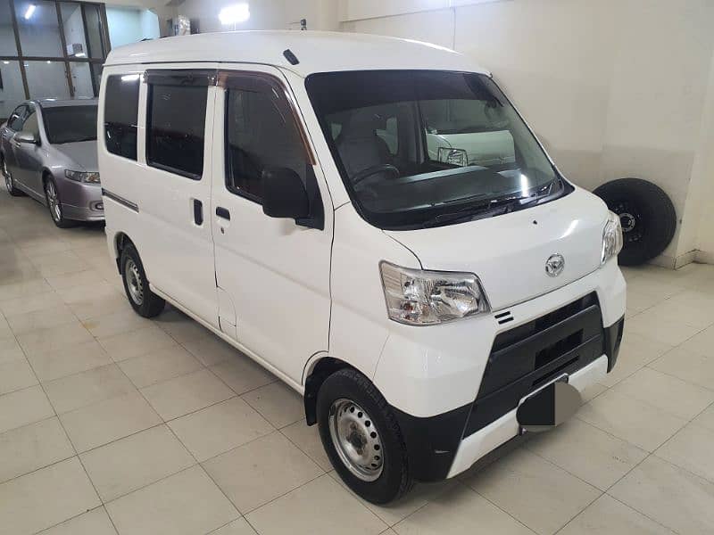 Daihatsu Hijet 2019 4