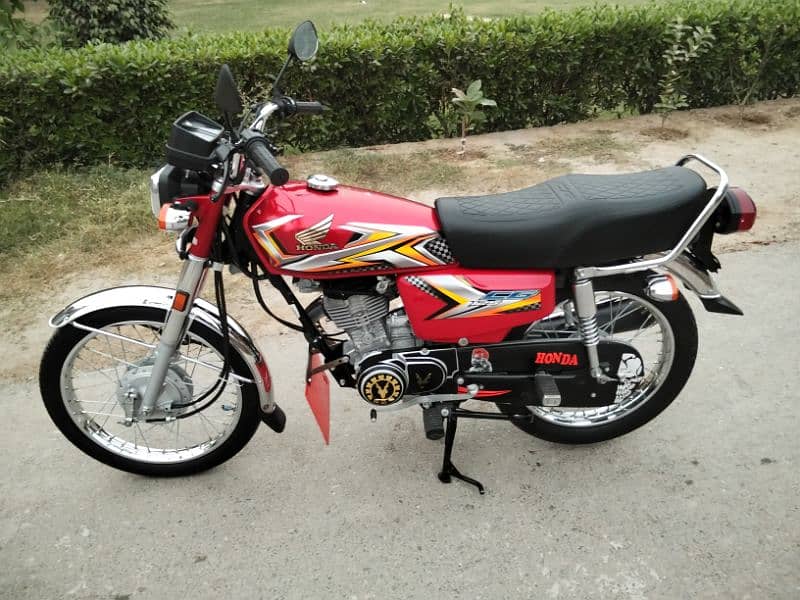 Honda CG125c 24/25 open letter. O3O8-56-88-797. Faisalabad 14