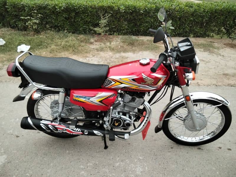 Honda CG125c 24/25 open letter. O3O8-56-88-797. Faisalabad 18