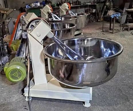 Atta Kneading Machine / Dough Kneading Machine / Besan Mixing Machine 3