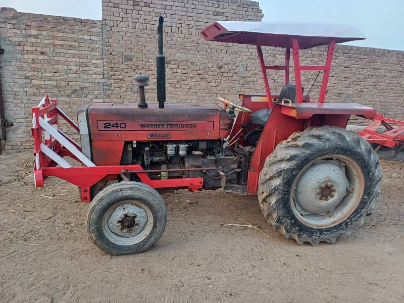 Massey tractor 1999 model, Good condition Contact 03278070378 5