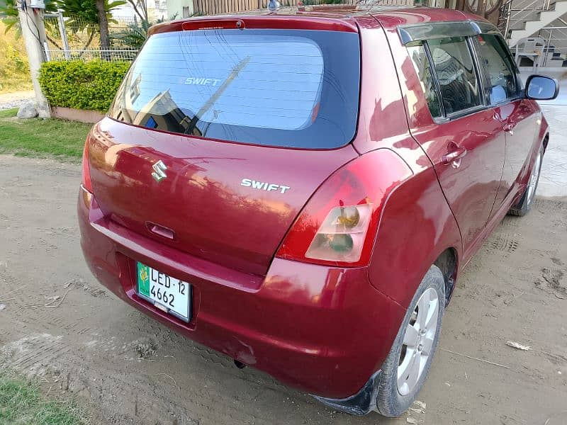 Suzuki Swift 2012 DLX 1