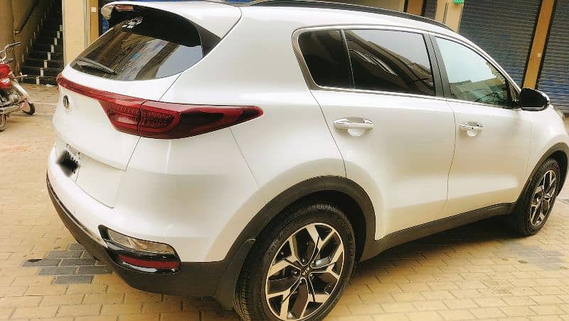 KIA Sportage fwd 2022 5