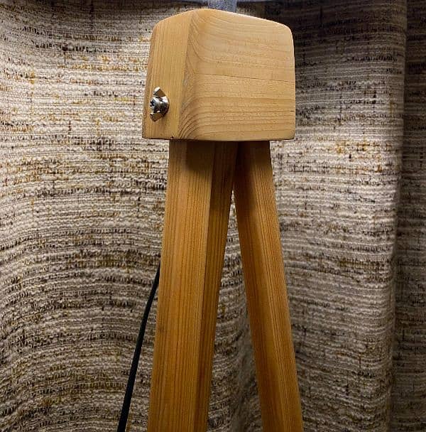 Floor Lamp 1