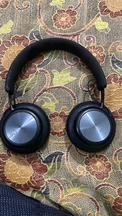 B&O Bang & Olufsen BeoPlay H4 headphones