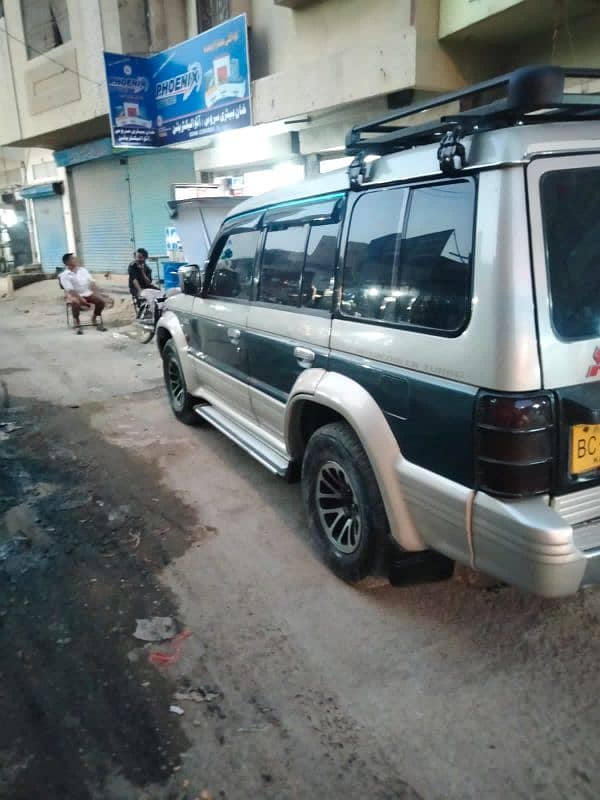 Mitsubishi Pajero 1993 15