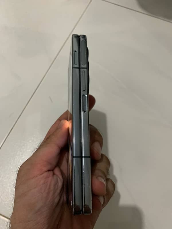 Samsung galaxy fold 4 256gb 19