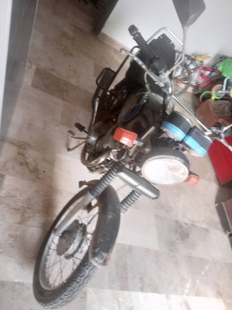 Suzuki 150 Original condition 2011 1