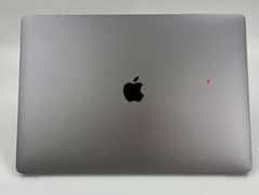 MacbookPro A707 15 inches 2017 4gb graphics