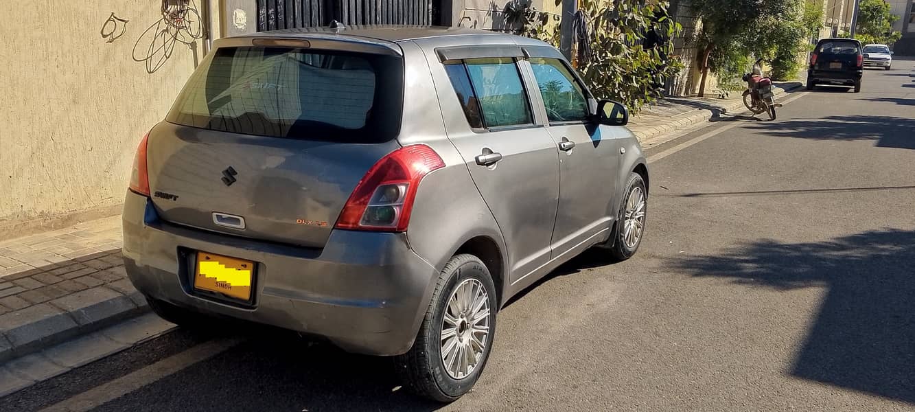 2011 Suzuki Swift DLX 1.3  - Suzuki Swift Car for Sale 1