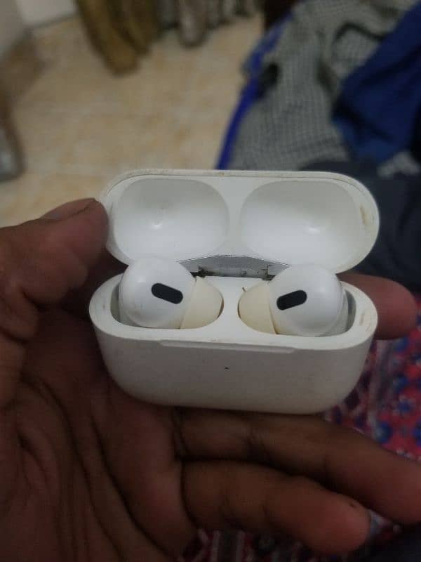 Apple Airpodss Pro 1st Generation 3