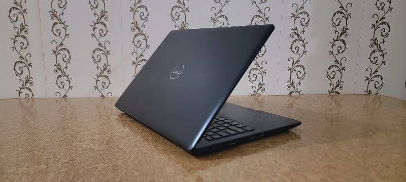 Laptop Dell | Core i3, 8th Generation | A+ Condition 6