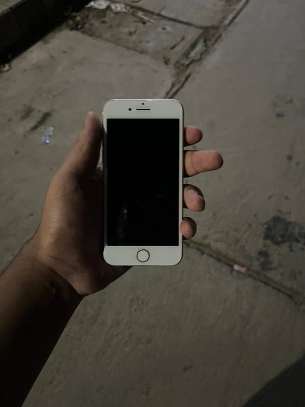 iphone 7 | pta aproved | 32gb | 10/8 condition 1