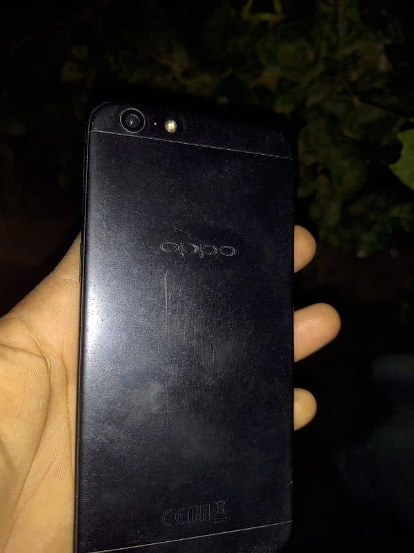 oppo a57 3/32 only mobile kit ni hai orignal mobile hai 3