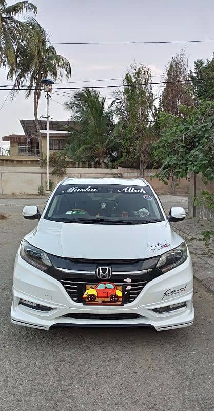 Honda Vezel Z Package 2015 Excellent Condition 12