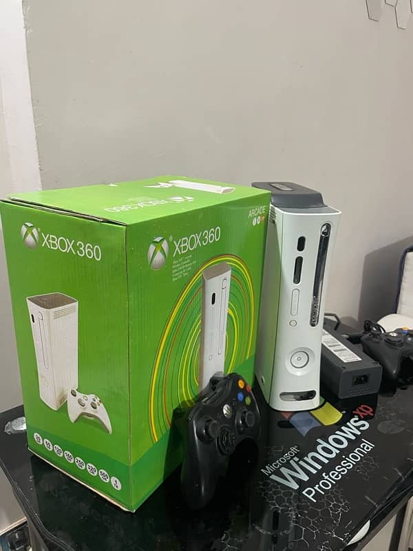 Xbox 360 with 2 controllers & box 3