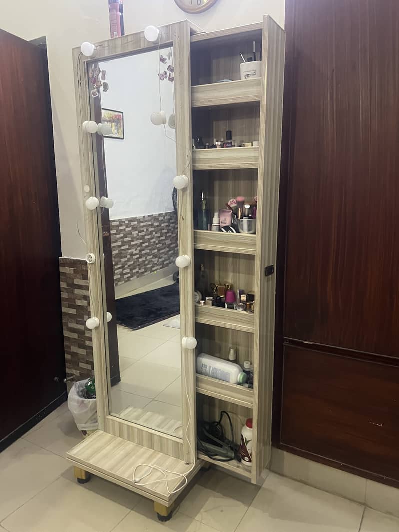 jewelry cabinet with mirror. . . Stylish and Functional Solution 2