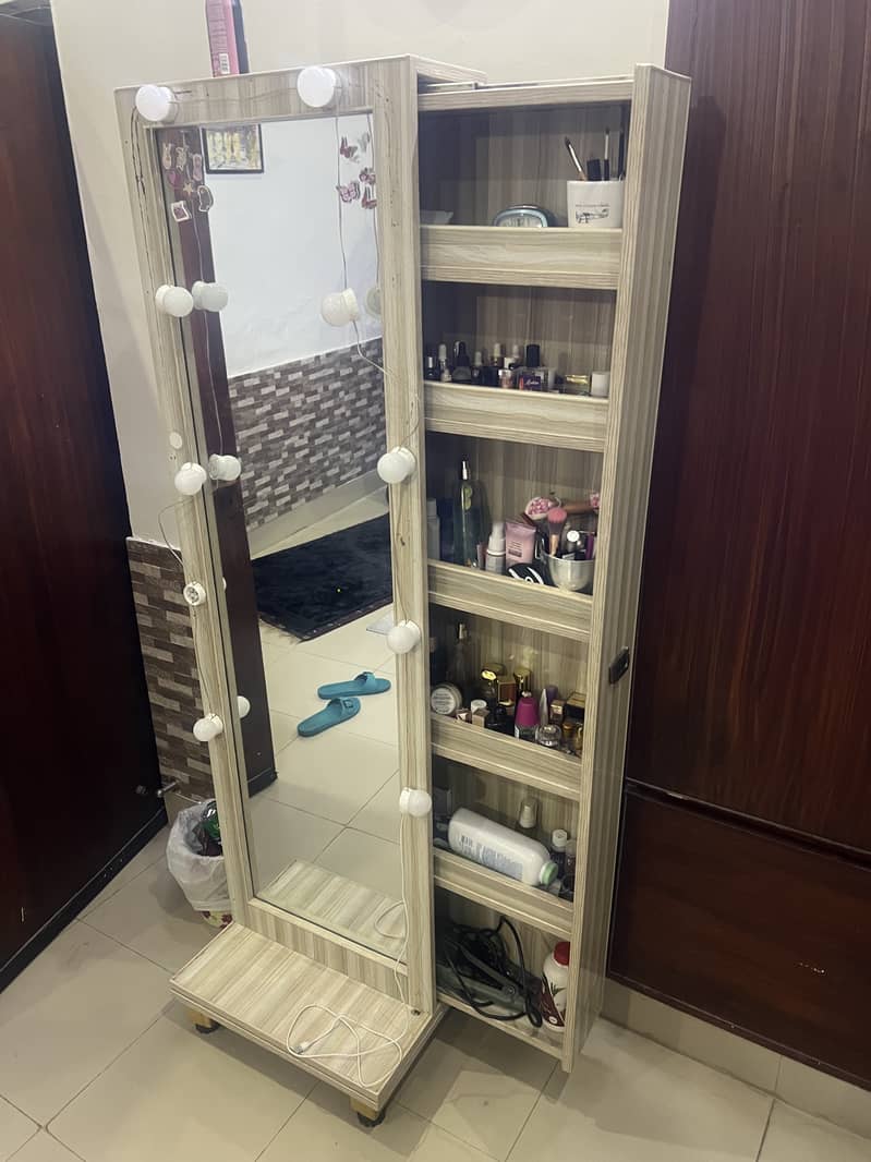 jewelry cabinet with mirror. . . Stylish and Functional Solution 10