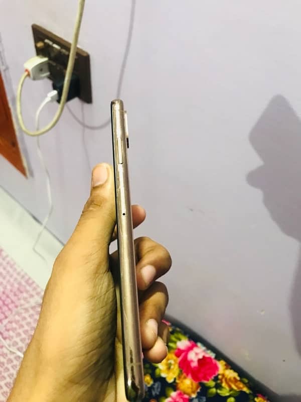 iphone xs max non pta jv 64 gb battery health 82bik 2