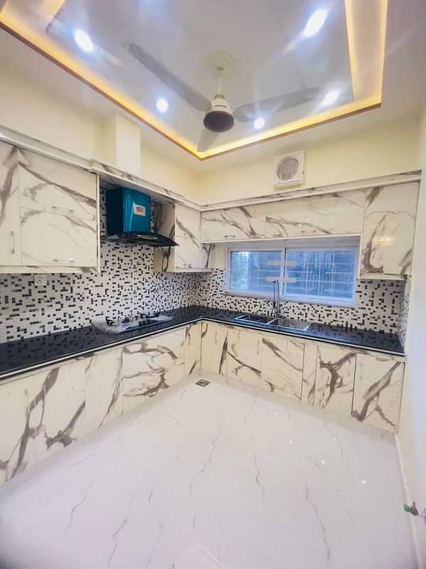 10 Marla Brand New Luxury Lower Portion Available For Rent In Overseas B EXT Bahria Town Lahore 4